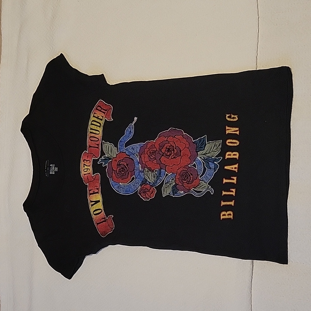 Billabong graphic tshirt